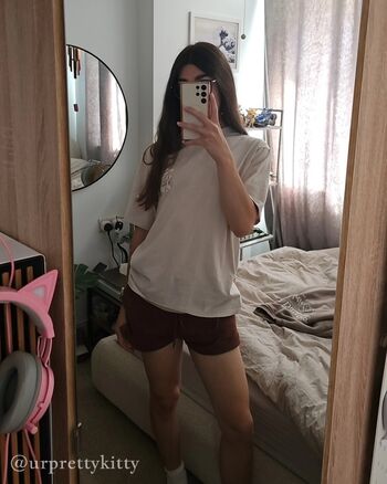Full leaked Urprettykitty page private onlyfans photo