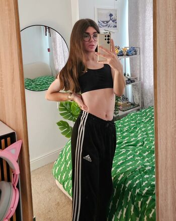 Full leaked Urprettykitty private onlyfans photo