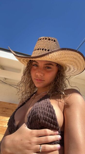 Full leaked Vaea brazier private onlyfans photo