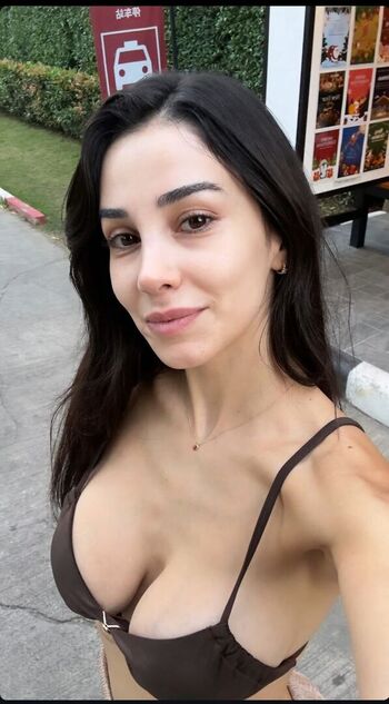 Full leaked Vahide bulu private onlyfans photo