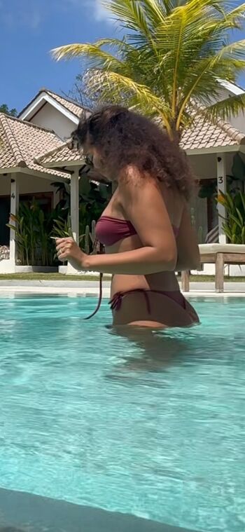Vaimalama Chaves