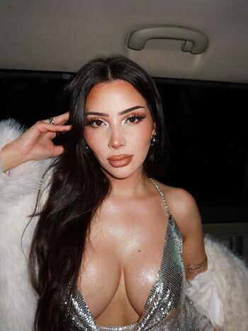 Full leaked Vaimonroe private onlyfans photo