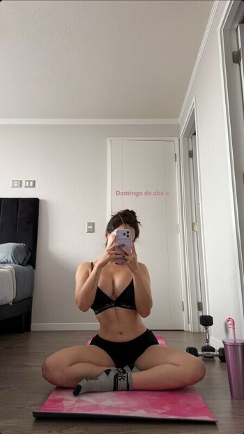 Full leaked Vaimonroe private onlyfans photo