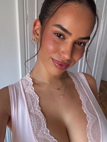 Full leaked Valeria page private onlyfans photo