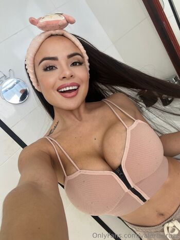 valeriacruzz