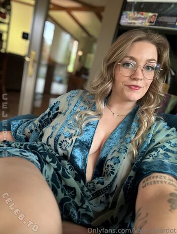Full leaked Valerie bardot page private onlyfans photo