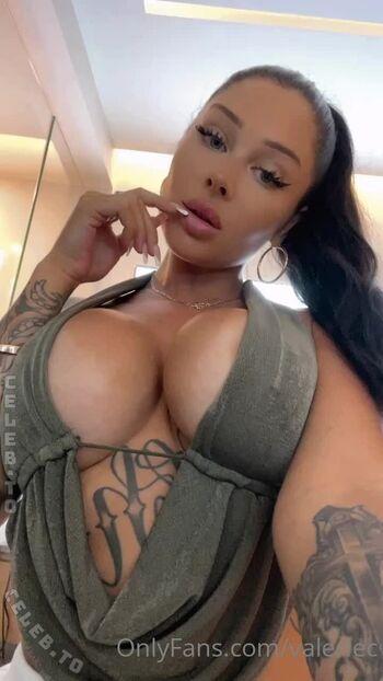 Full leaked Valerie cossette  page private onlyfans photo