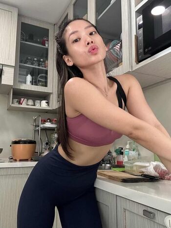 Valerie Dewi
