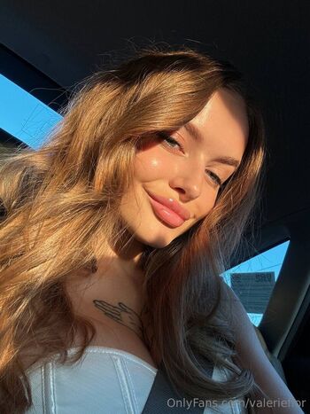 Full leaked Valerieflor page private onlyfans photo