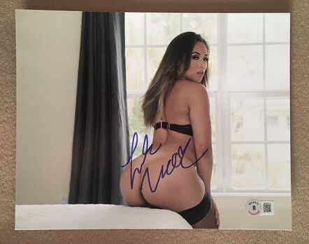 Full leaked Valerieloureda private onlyfans photo