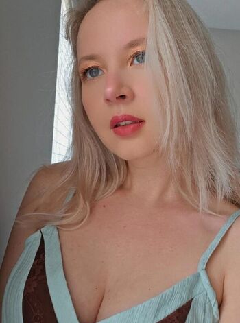Full leaked Valeriya asmr private onlyfans photo