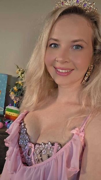 Valeriya ASMR