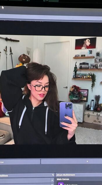 Full leaked Valkyrae page private onlyfans photo