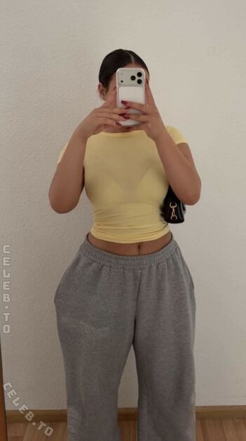 Full leaked Valonaash page private onlyfans photo