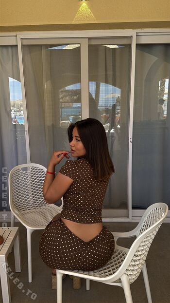 Full leaked Valonaash page private onlyfans photo
