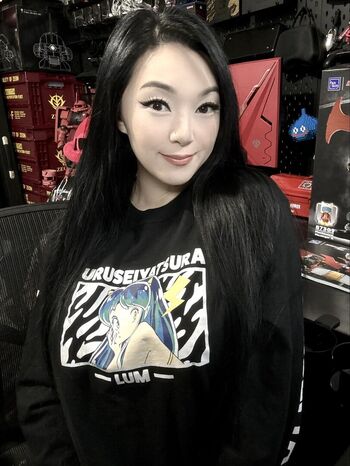 Vampybitme Linda Le