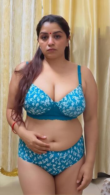 Full leaked Vandana pathak private onlyfans photo