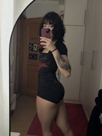 Full leaked Vaneeeer private onlyfans photo