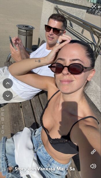 Full leaked Vanessa mai page private onlyfans photo