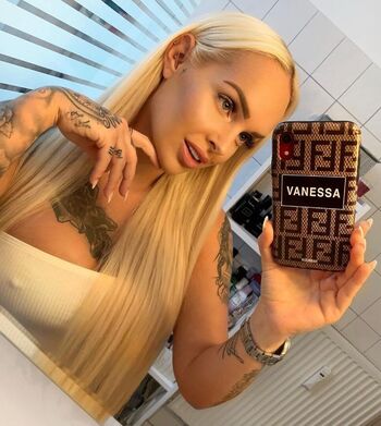 Full leaked Vanessalouis private onlyfans photo