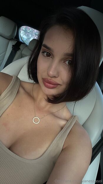 Full leaked Vanessasol private onlyfans photo