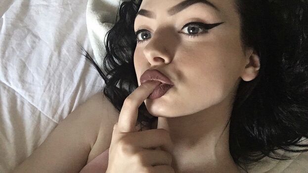 Full leaked Vanillla pussy private onlyfans photo