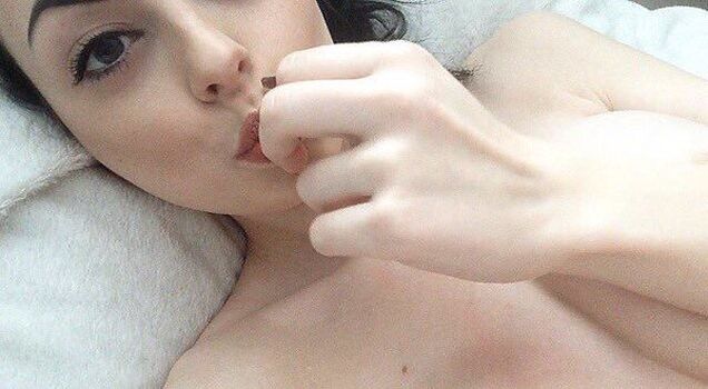 Full leaked Vanillla pussy private onlyfans photo