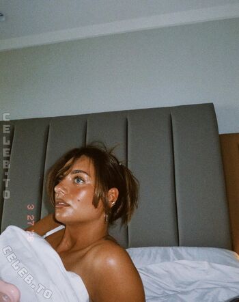 Full leaked Vanutschii private onlyfans photo