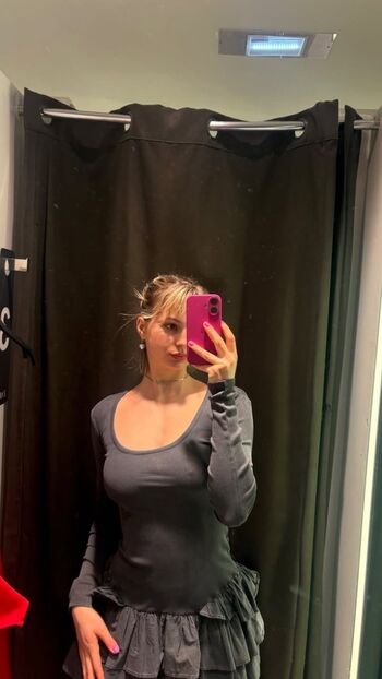 Full leaked Varvarik star private onlyfans photo