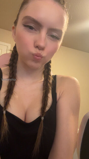 Full leaked Veraneka private onlyfans photo