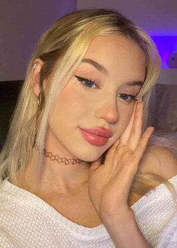 Full leaked Veronika asmr private onlyfans photo