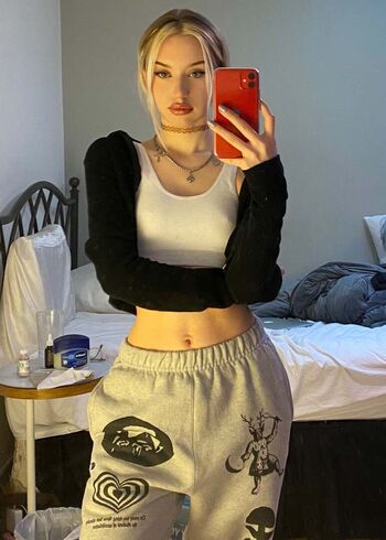 Full leaked Veronika asmr private onlyfans photo