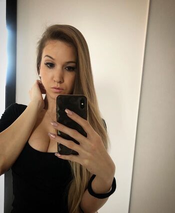 Full leaked Veszprem megye private onlyfans photo