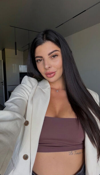 Full leaked Veyssandra private onlyfans photo