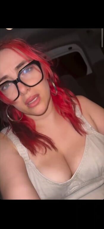 Full leaked Vibezgizem private onlyfans photo