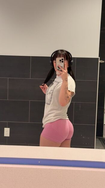Full leaked Vibingvalentine private onlyfans photo