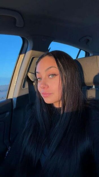 Full leaked Vicdelaluna page private onlyfans photo
