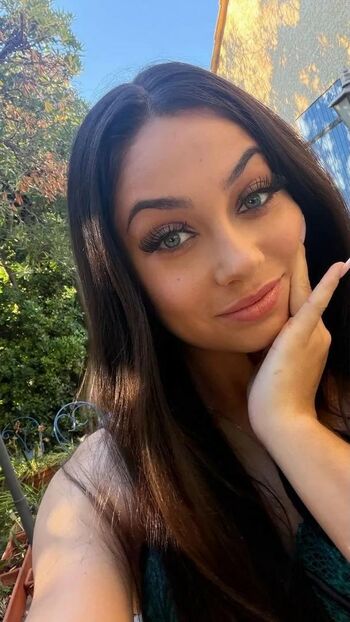 Full leaked Vicdelaluna private onlyfans photo