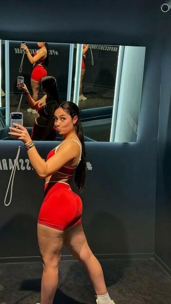 Full leaked Vicdelaluna private onlyfans photo