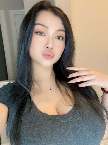 Full leaked Vickibaybeee private onlyfans photo