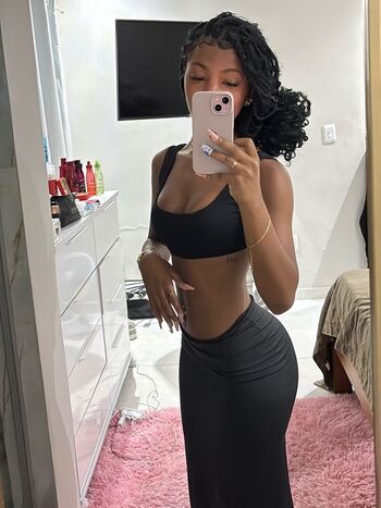 Full leaked Victhauanny private onlyfans photo