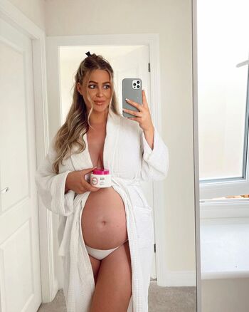 Full leaked Victoria hearn page private onlyfans photo
