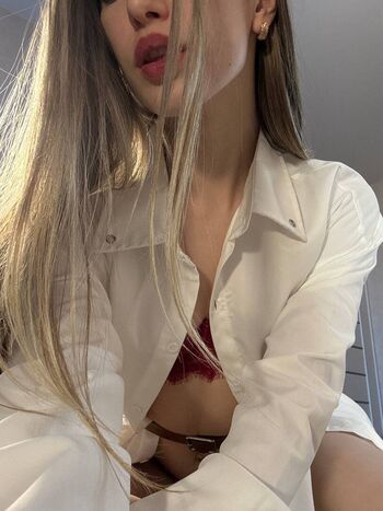 Victoria Houston