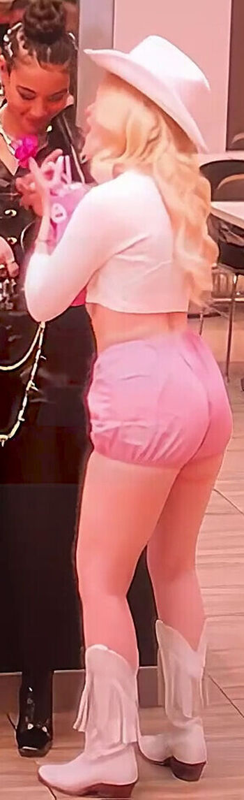 Full leaked Victoria pedretti page private onlyfans photo