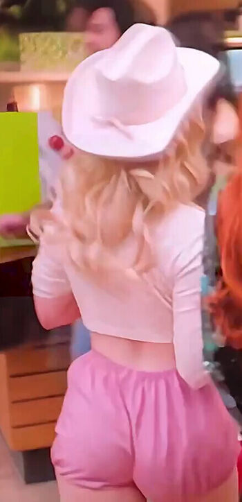 Full leaked Victoria pedretti page private onlyfans photo