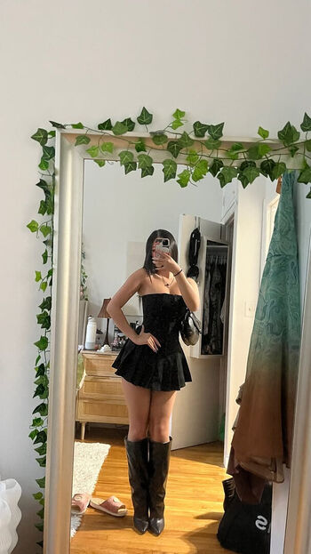 Full leaked Victoria truong page private onlyfans photo