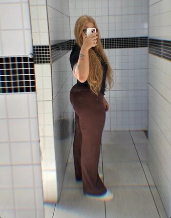 Full leaked Victria private onlyfans photo