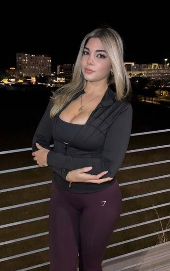 Full leaked Vii alissey private onlyfans photo
