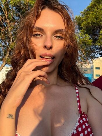 Full leaked Vika mednis page private onlyfans photo