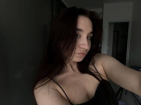 Full leaked Vikssiii private onlyfans photo